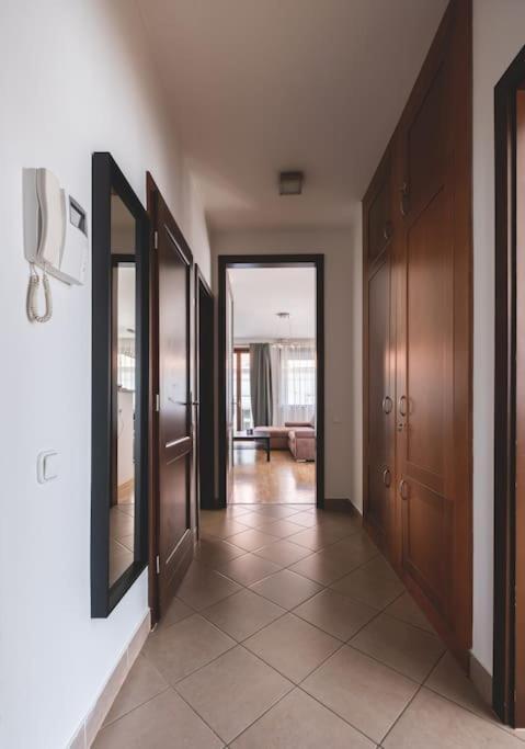 Bright Downtown Balcony Retreat Apartment Budapest Exterior photo